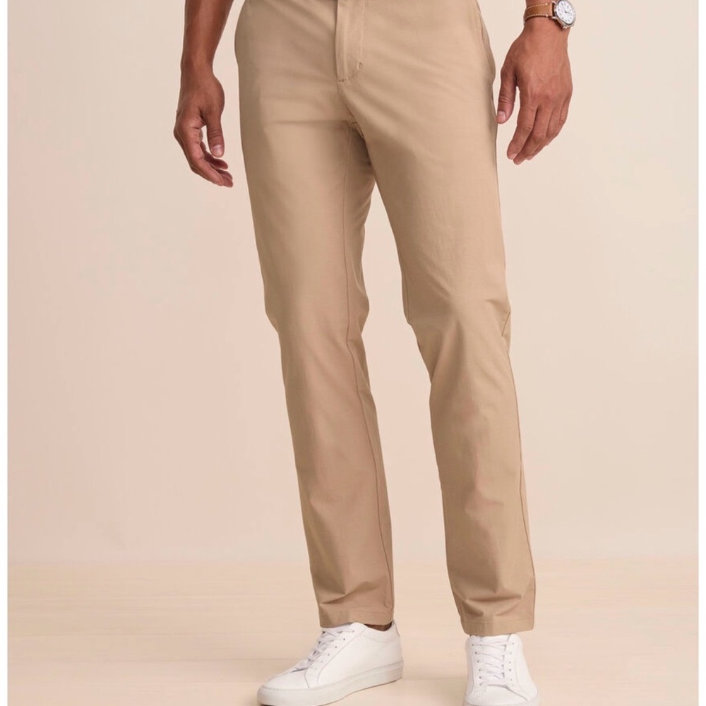 Vineyard Vines Men's Tan Chinos